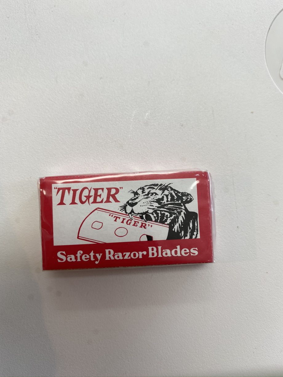 TIGER RAZOR BLADE