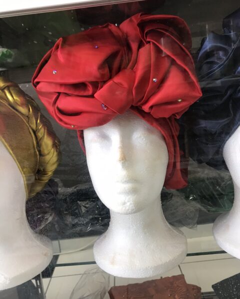 RED SATIN GELE