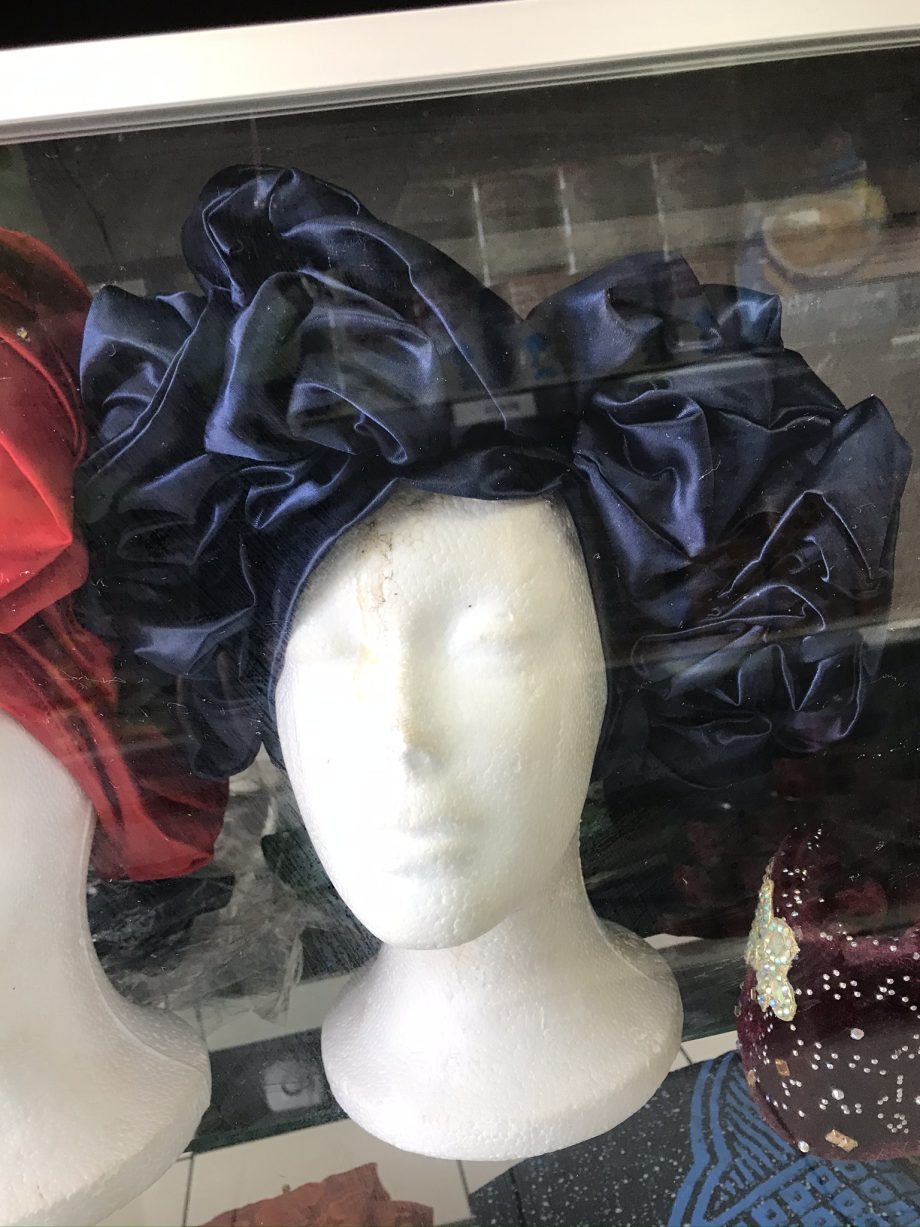 BLUE SATIN GELE